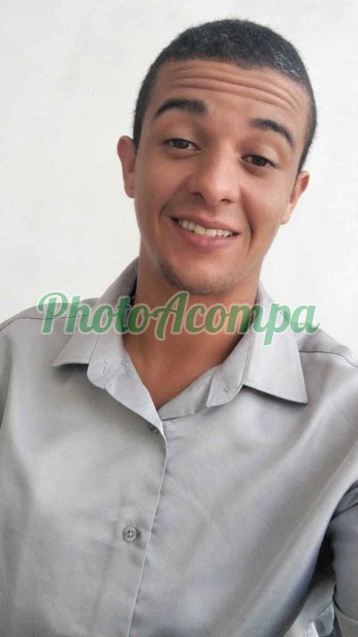 Laerte Lambertucci, homem que faz massagens eróticas em Cabo Frio