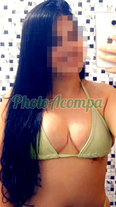 Bela, mulher que faz videochamadas e sexting