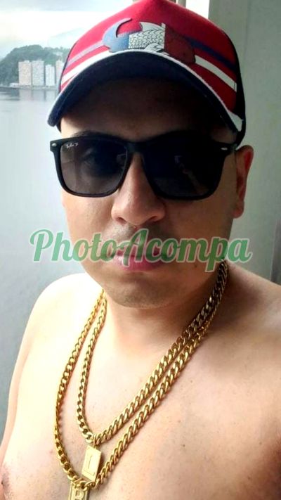Max, garoto de programa em São Paulo