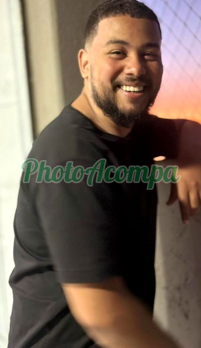 Samir, homem que faz massagens eróticas em Americana