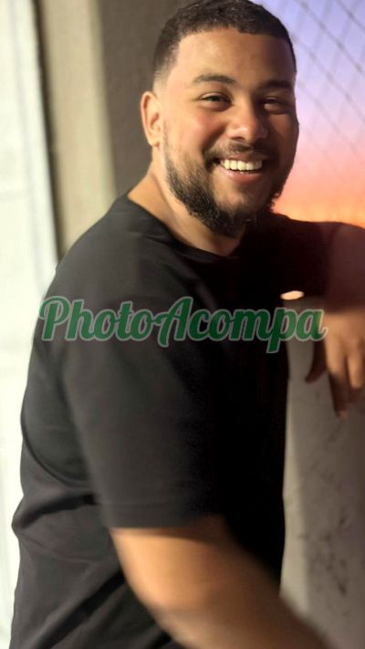 Samir, homem que faz massagens eróticas em Americana