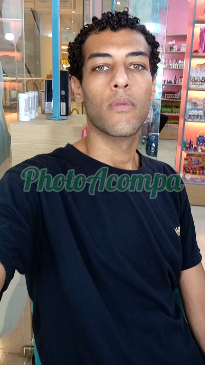 Ângelo, garoto de programa na Zona Norte (RJ)