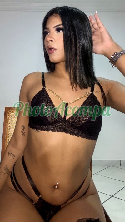 Beatriz Porto, travesti no Centro (RJ)