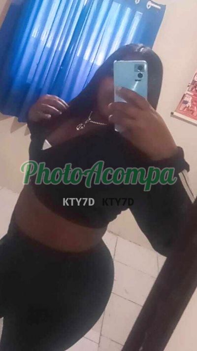 Fernandinha, escort em Mesquita