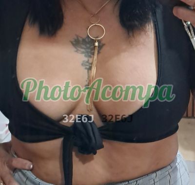 Lúcia, garota de programa em Praia Grande