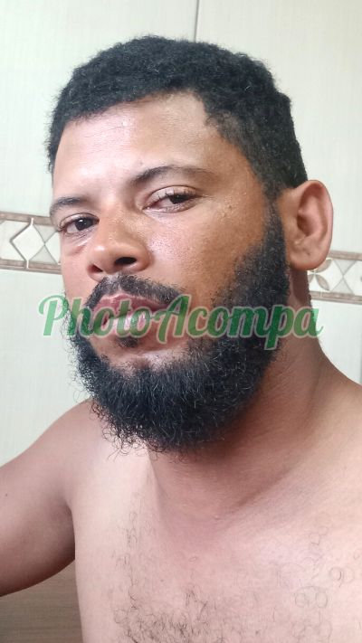 Leo bahia, garoto de programa em Rio das Ostras