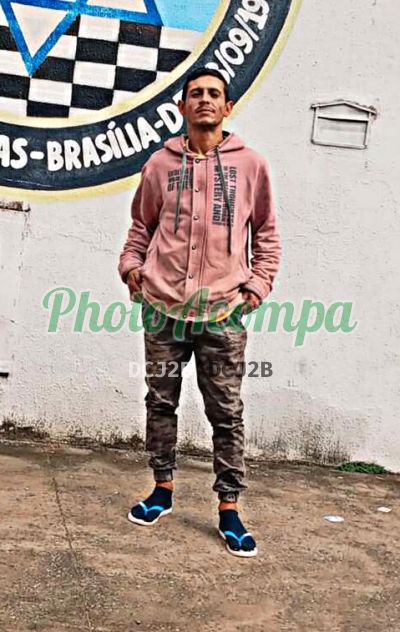 Niculas, garoto de programa em Brasília