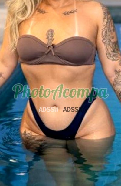 Estella, mulher que faz videochamadas e sexting