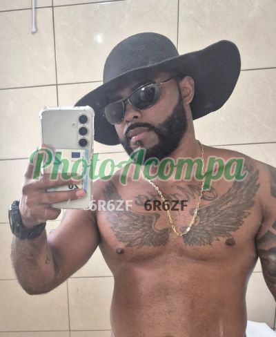 Nicholas da Silva, garoto de programa em Suzano