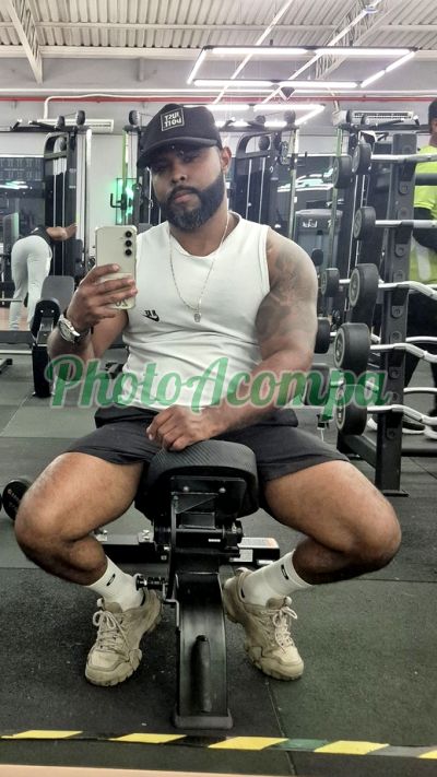 Nicholas da Silva, garoto de programa em Suzano