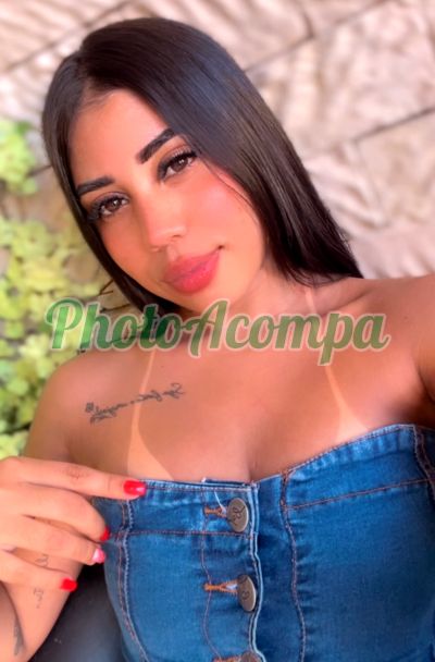 Laryssa Ávila, mulher que faz videochamadas e sexting