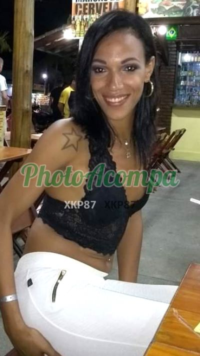 Vivianne Alves, travesti que faz massagens eróticas na Zona Norte (SP)