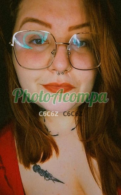 Gabi, mulher que faz videochamadas e sexting