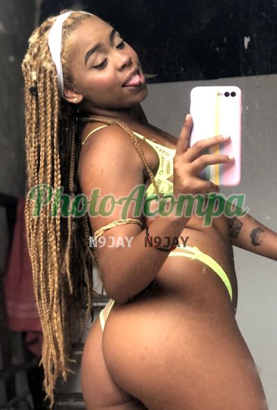 Larissa (11) 92484-6503, acompanhante no Guarujá