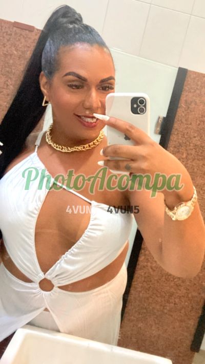 Sthefany, travesti em Jacareí