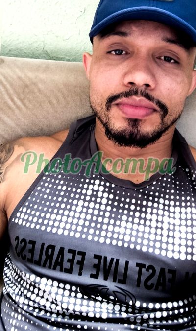 Evandro, garoto de programa no Brooklin (SP)