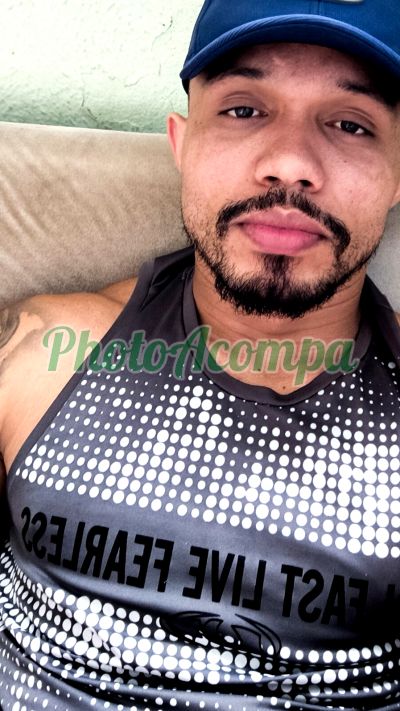 Evandro, garoto de programa no Brooklin (SP)