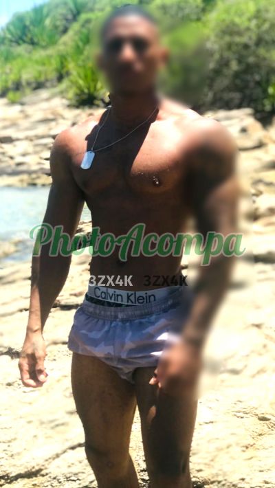 Henrique (21) 95905-4174, garoto de programa em Copacabana (RJ)