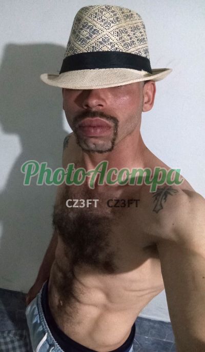Rodrigo, garoto de programa em Curitiba