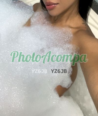 Bia, garota de programa em Santo Amaro (SP)