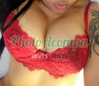 Malu, mulher que faz videochamadas e sexting