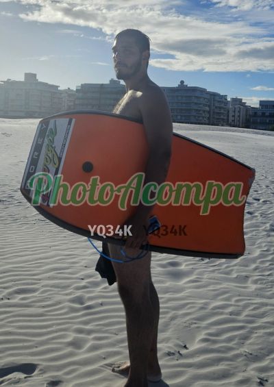 Ramón, garoto de programa na Freguesia (RJ)
