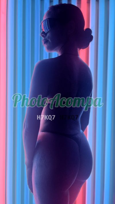 Maite Schneider (11) 91814-1720, escort em Poá