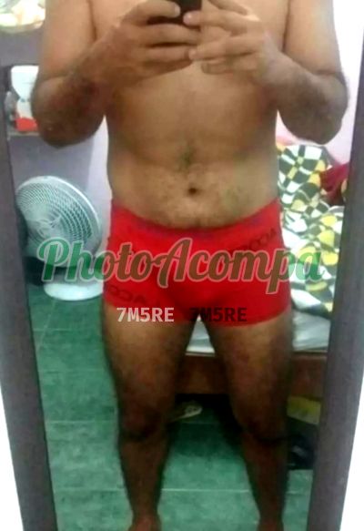Kareka, homem que faz massagens eróticas em São Paulo
