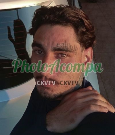 Jonas, garoto de programa na Consolação (SP)