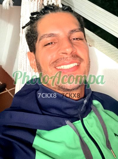 Moreno Tatuado, garoto de programa em Paulista
