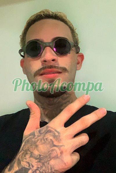 Raavy, garoto de programa em São Paulo