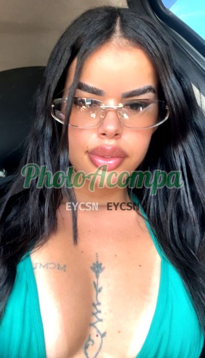 Jade Nilon, mulher que faz videochamadas e sexting