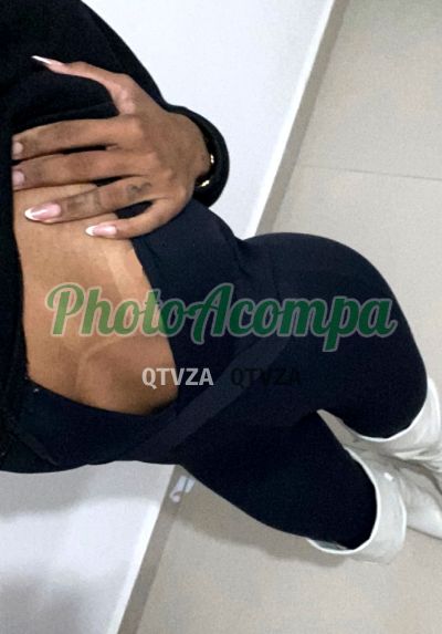 Mia, garota de programa no Rio de Janeiro