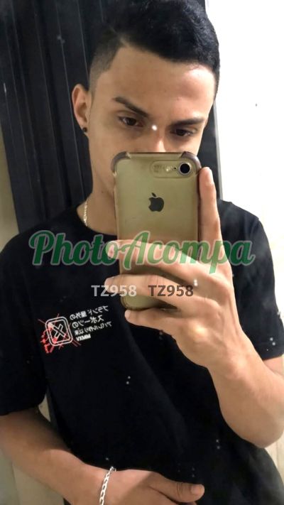 Filipe, garoto de programa em Trindade