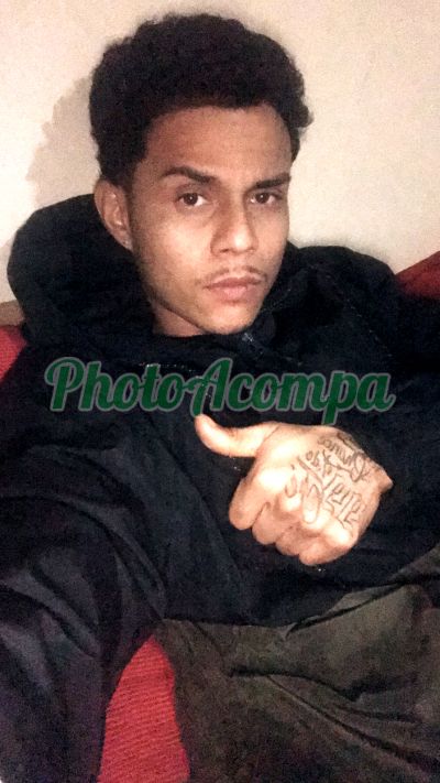Filipe, garoto de programa em Trindade