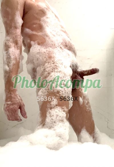 Júnior Nuru, homem que faz massagens eróticas em Fernandópolis