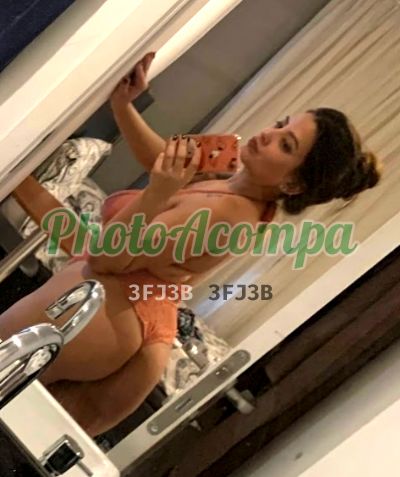 Amora, garota de programa em São Paulo