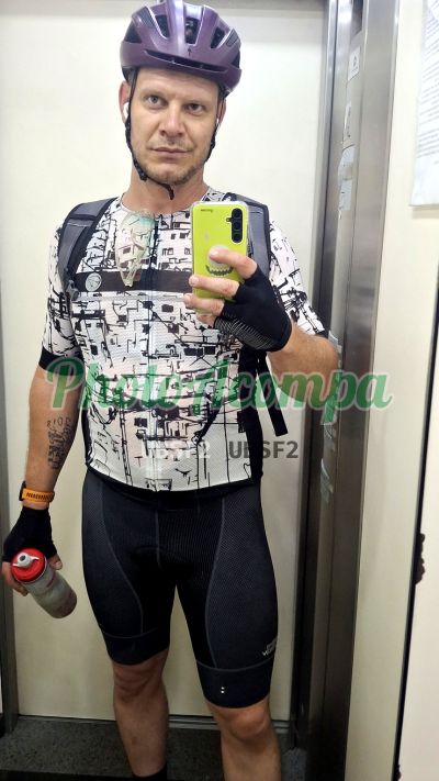 Marido de Aluguel, garoto de programa em Ponta Grossa