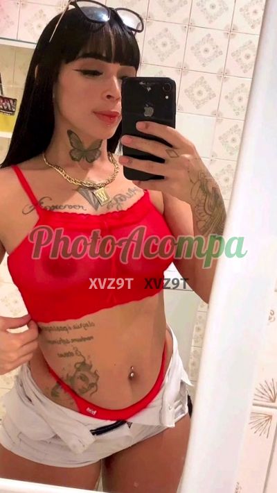 Belline, mulher que faz videochamadas e sexting