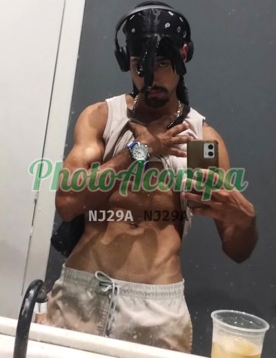 Pedro Vieira Ferreira, garoto de programa em Porto Alegre