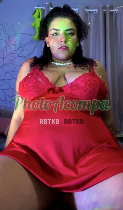 Lilith, mulher que faz videochamadas e sexting