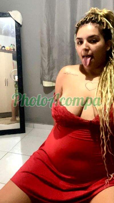 Lilith, mulher que faz videochamadas e sexting