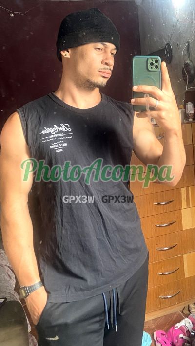 Keven freitas, homem que faz massagens eróticas no Rio de Janeiro