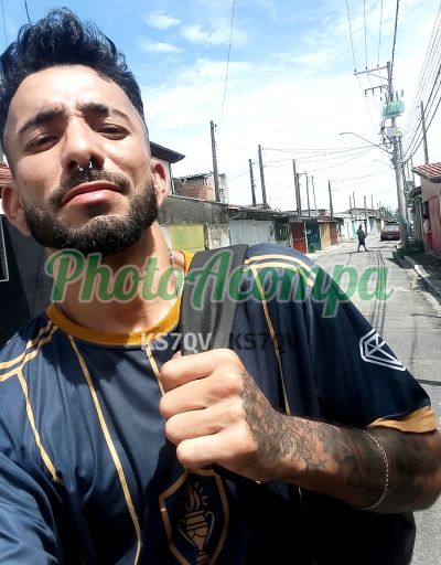 Nando, garoto de programa em Taubaté