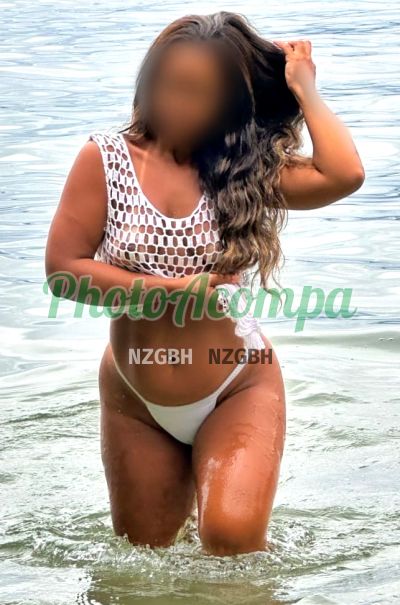 Branca, garota de programa na Barra da Tijuca (RJ)