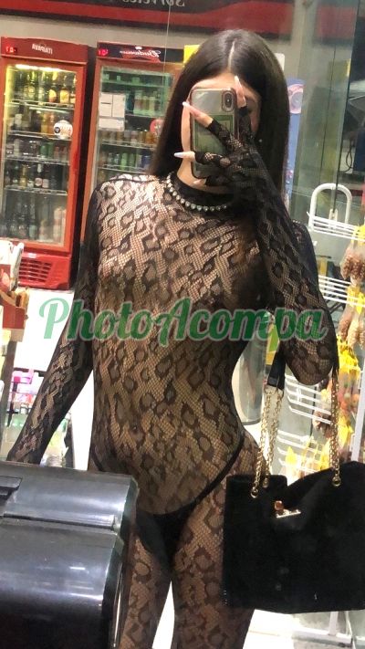 Mirela, transex na Zona Leste (SP)