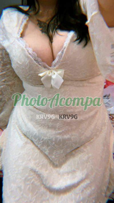 Lilith, mulher que faz videochamadas e sexting