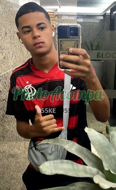 João (21) 99662-2746, garoto de programa em Copacabana (RJ)