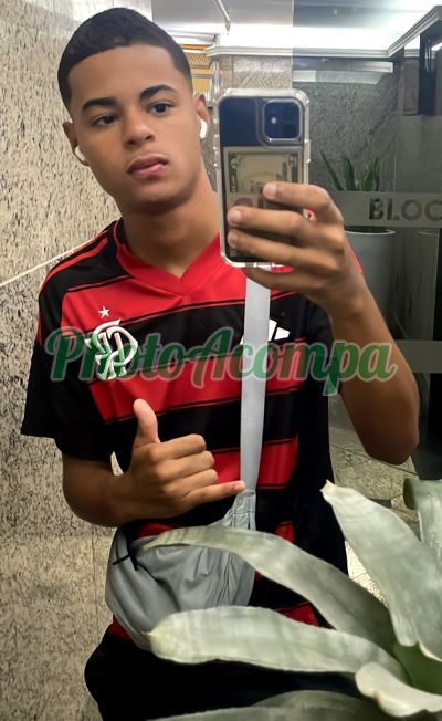 João (21) 99662-2746, garoto de programa em Copacabana (RJ)