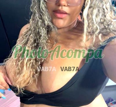 Pamela Morena, mulher que faz videochamadas e sexting